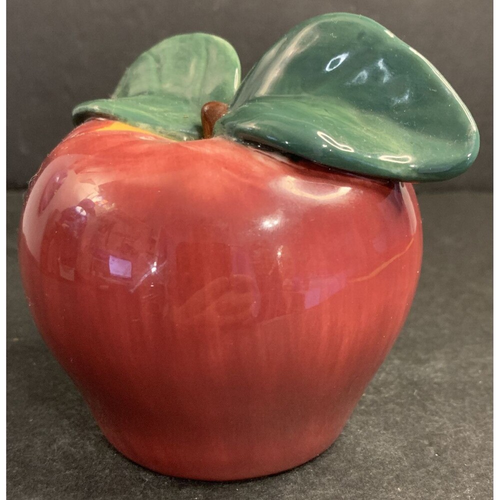 Vintage Red Delicious Apple Halves Salt And Pepper Shakers 'Salt of the Earth' - Picture 4 of 11
